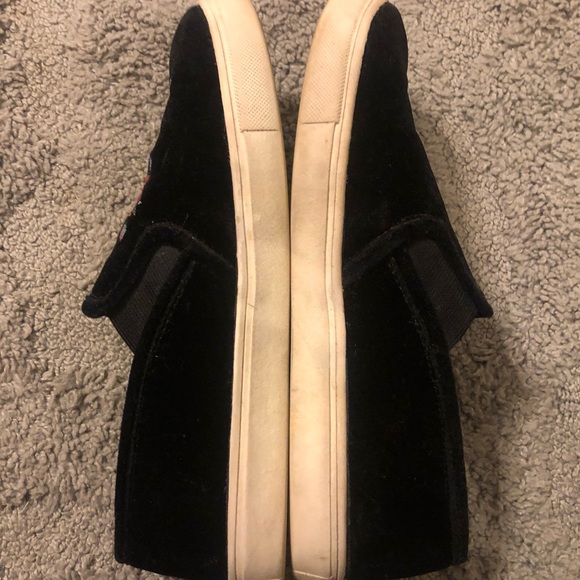 SO Rose Slip-on’s - Picture 3 of 7